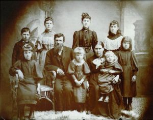 Photo of Rasmus Julius Smith and family