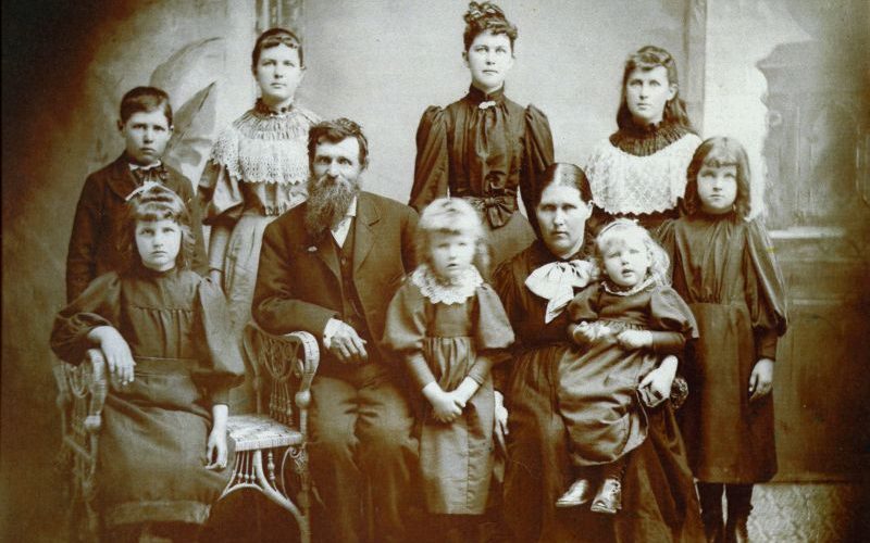 Photo of Rasmus Julius Smith and family